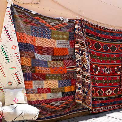 Reading the Woven Archive